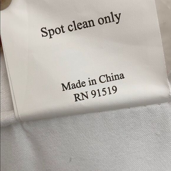 Madison Park 2 Bundle Quilted Pillows NWOT - Picture 6 of 6